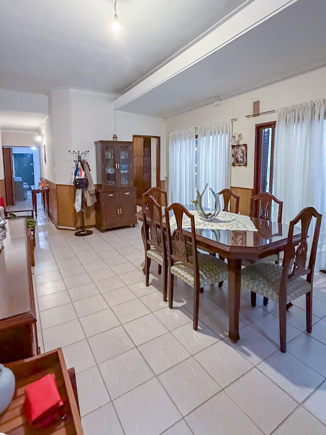 VENDO  Amplia Casa de 3 dormitorios