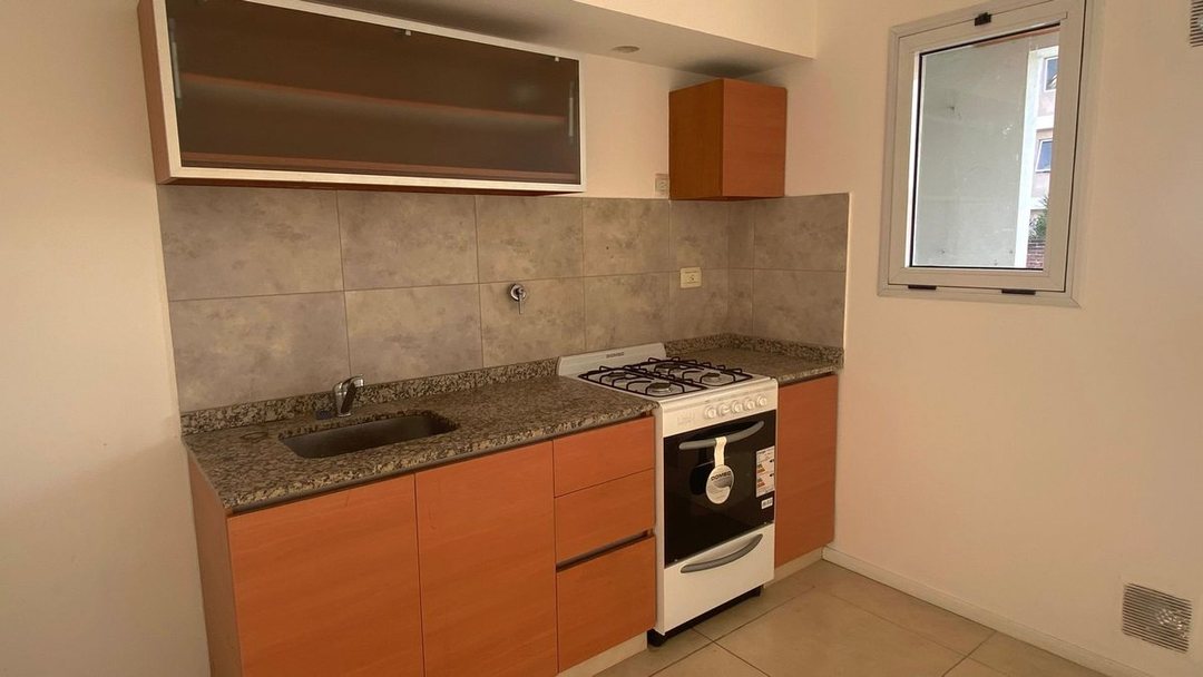 2 AMBIENTES A ESTRENAR CON BALCON