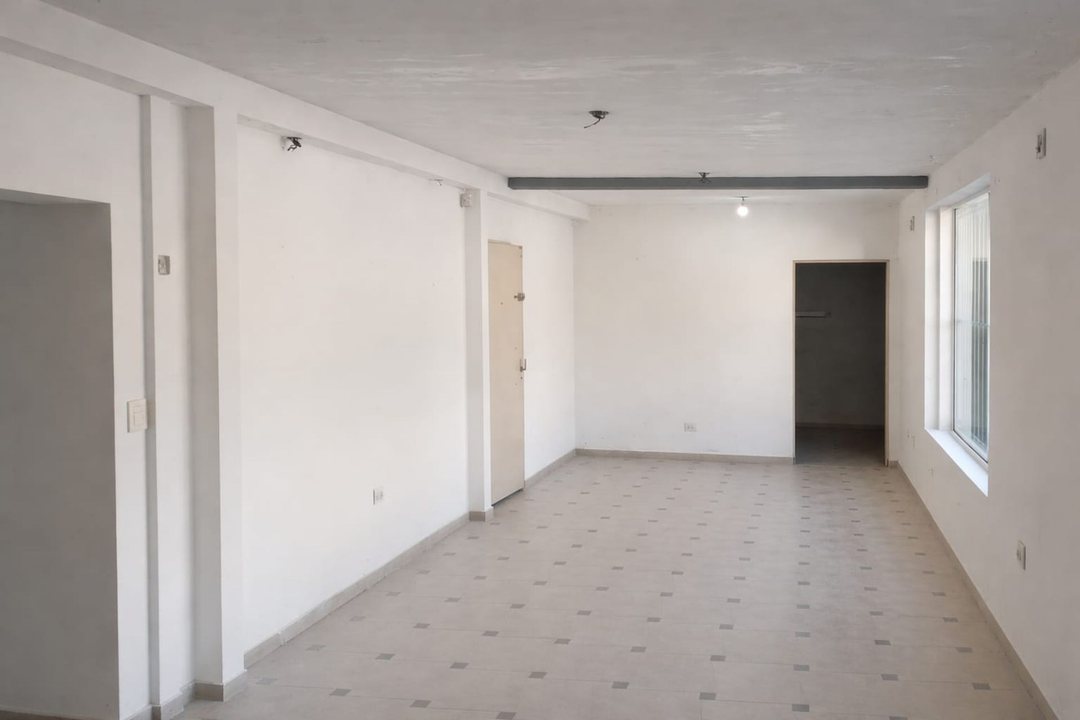 CASA 4amb + MONOAMBIENTE LOTE PROPIO PASO DEL REY