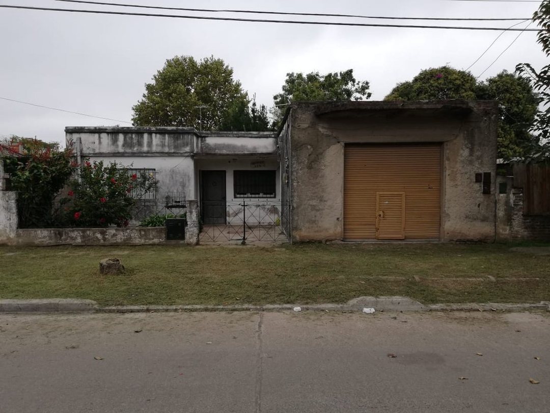 Oportunidad, casa a refaccionar en Temperley