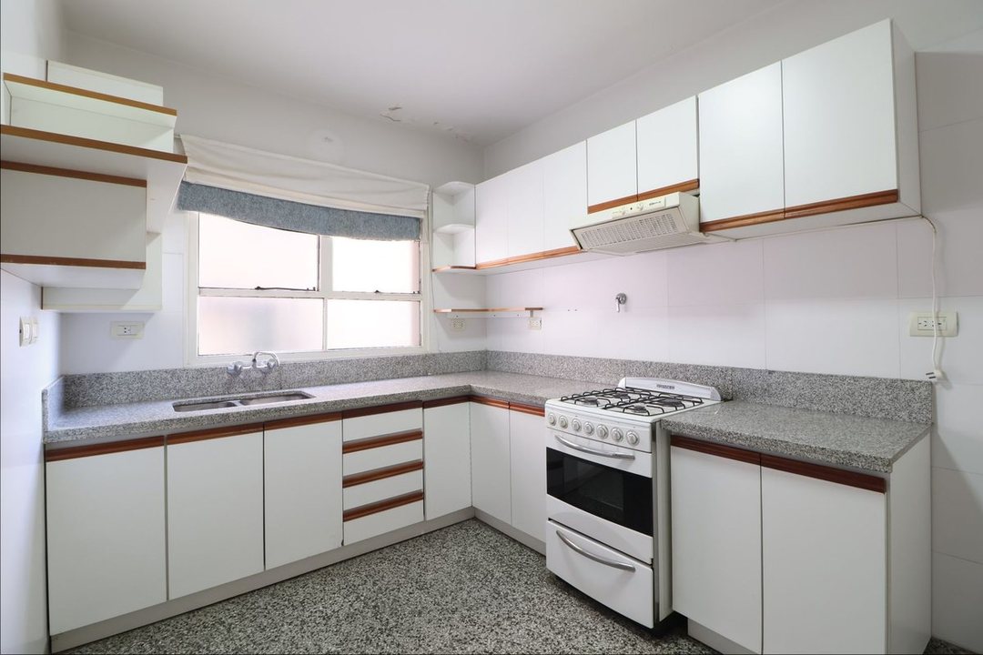 DEPARTAMENTO 5 AMBIENTES VENTA LORIA 185 LOMAS