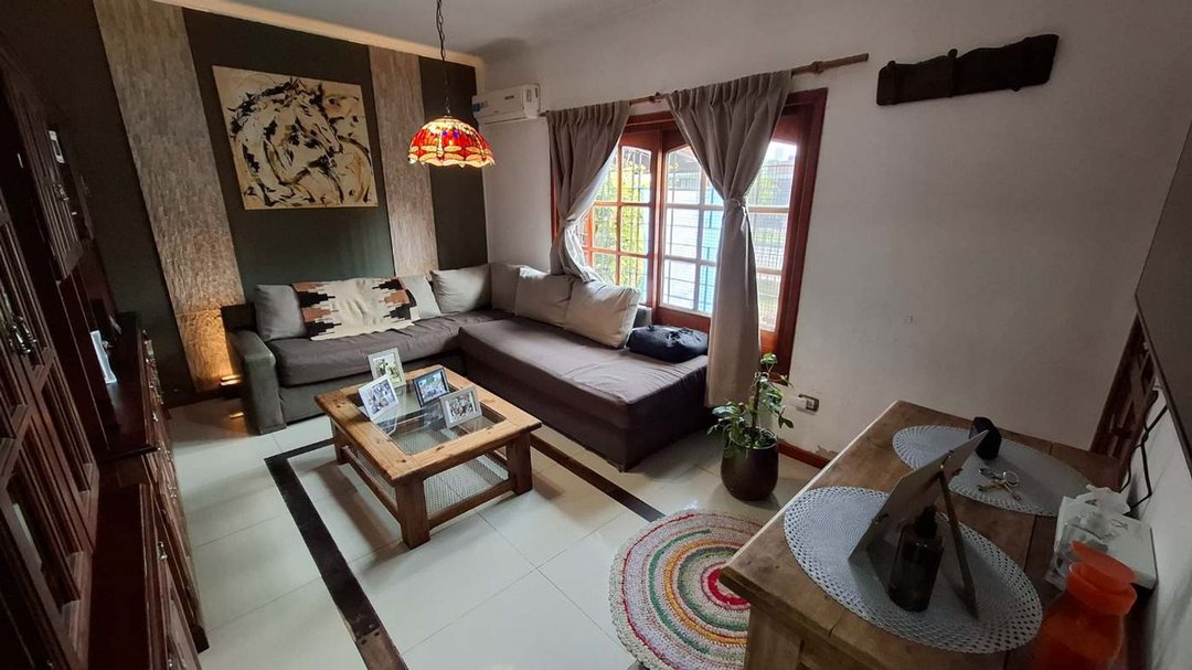 CASA 4 AMBIENTES VENTA GLEW CON PILETA LOTE 580 M