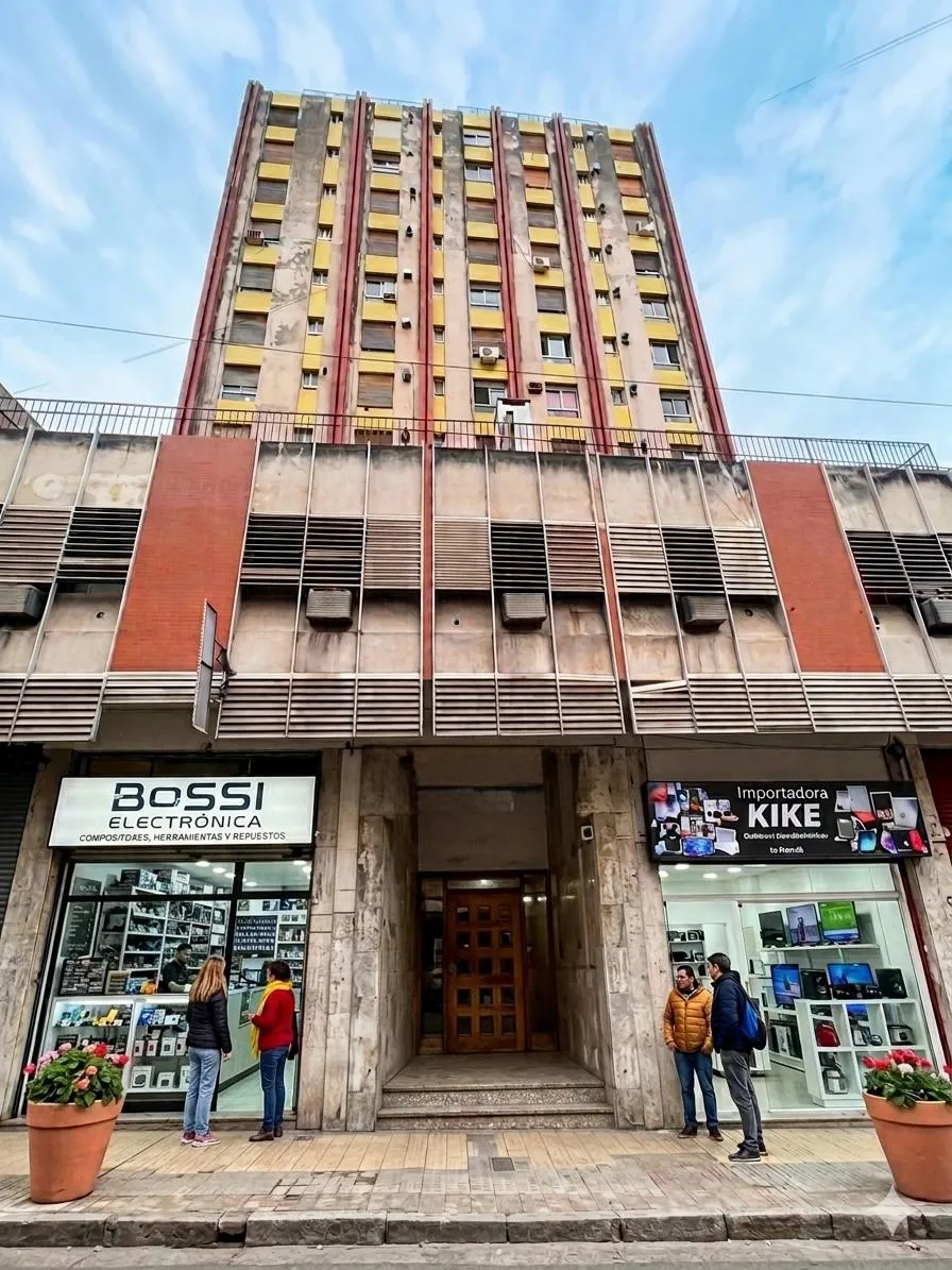 CENTRO. RIOJA 80. DTO 1 DOR. OPORTUNIDAD