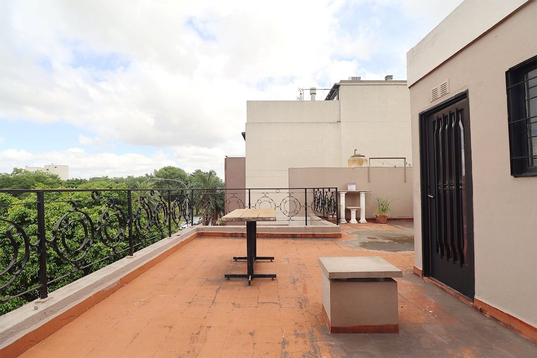 VENTA PH 3 AMB BARRIO NAON - Sin expensas