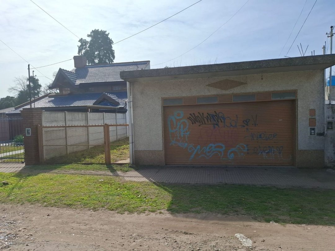 VENTA DE LOCAL EN MARIANO ACOSTA PARTIDO DE MERLO