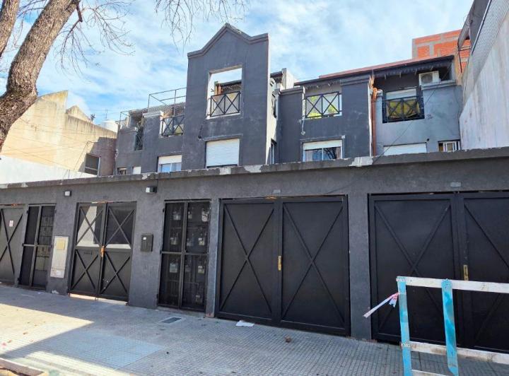 PH · 81m² · 4 Ambientes · 1 Cochera