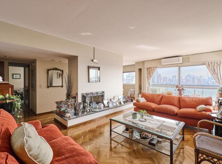 Departamento · 156m² · 6 Ambientes · 1 Cochera