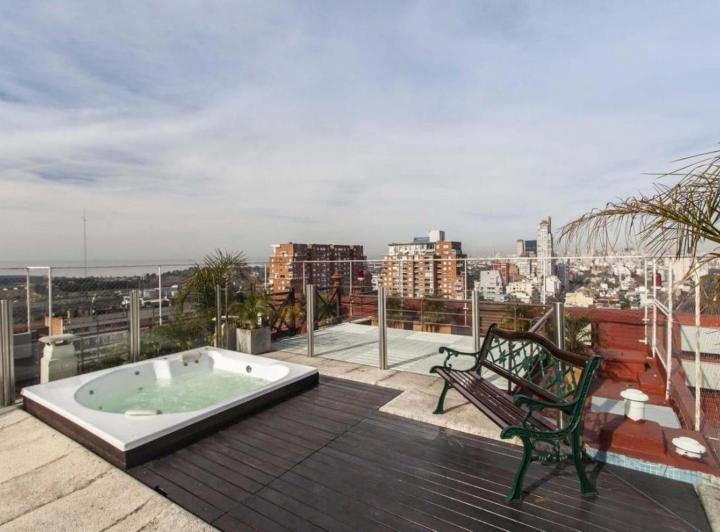 Departamento · 300m² · 8 Ambientes · 2 Cocheras
