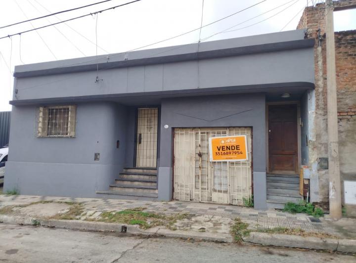 Casa · 100m² · 4 Ambientes · 1 Cochera