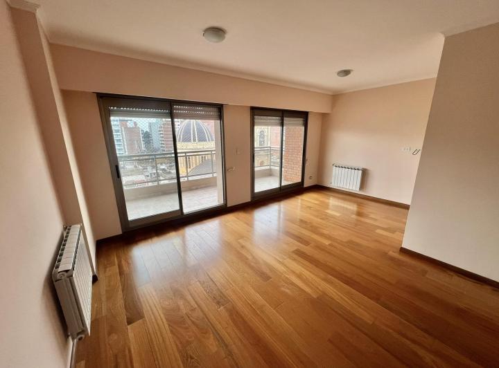 Departamento · 94m² · 5 Ambientes · 1 Cochera