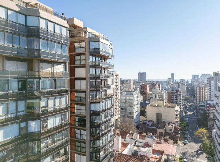 Departamento · 220m² · 4 Ambientes · 2 Cocheras