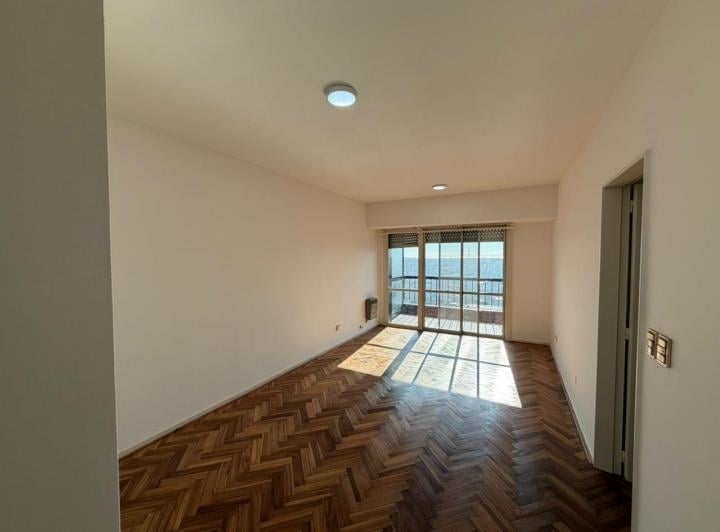 Departamento · 75m² · 4 Ambientes · 1 Cochera