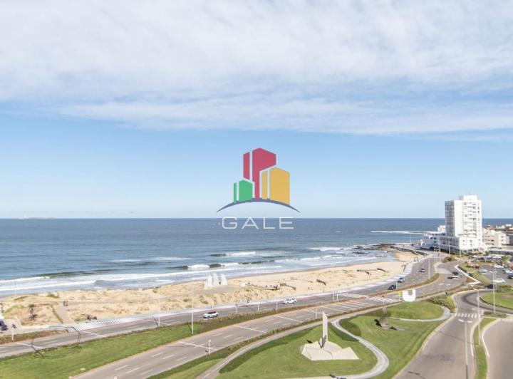 Departamento · 170m² · 4 Ambientes · 1 Cochera