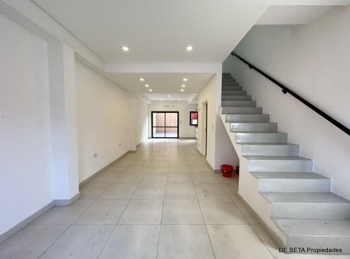 Casa · 100m² · 4 Ambientes · 1 Cochera