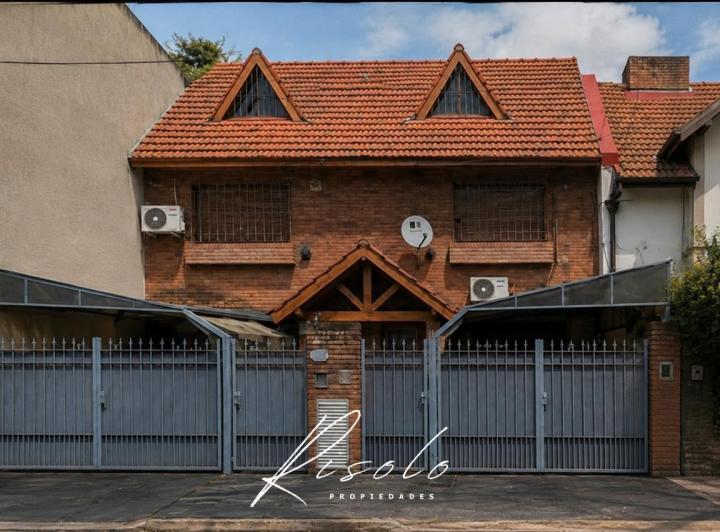 Casa · 120m² · 3 Dormitorios · 1 Cochera