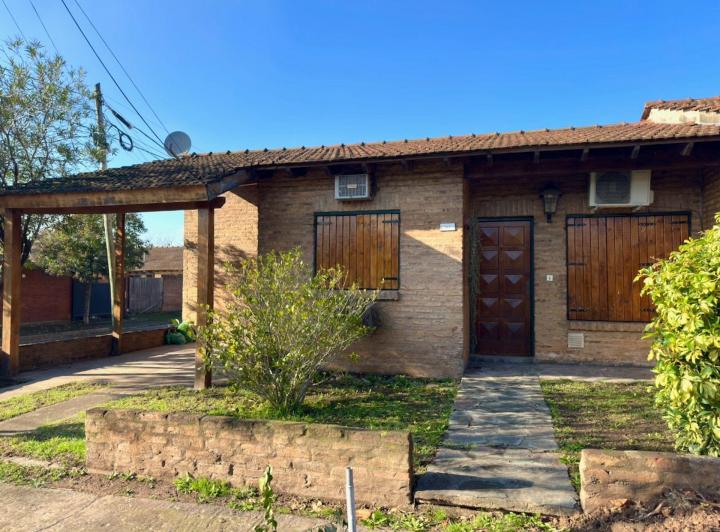Casa · 61m² · 3 Ambientes · 1 Cochera