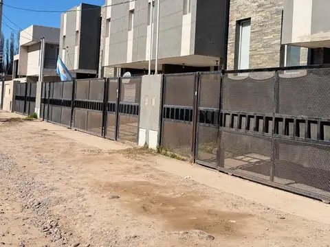 Departamento en Alquiler en Centenario, Confluencia