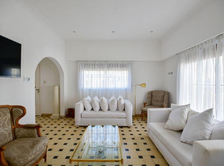 Casa · 131m² · 4 Ambientes · 1 Cochera
