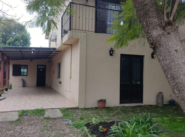 Casa · 90m² · 4 Ambientes · 2 Cocheras
