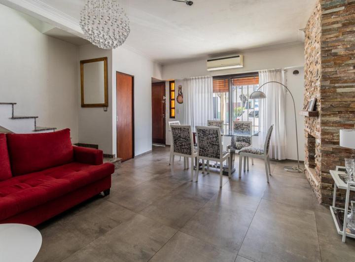 Casa · 151m² · 4 Ambientes · 1 Cochera