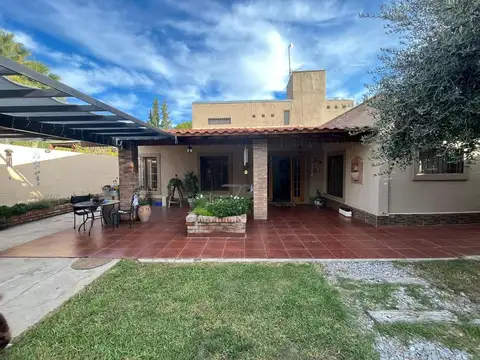 Casa en Venta en Maipú, Mendoza