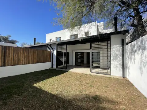 Casa en Alquiler en Villa Belgrano, Córdoba
