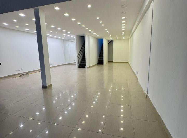 Local comercial · 108m² · 1 Ambiente