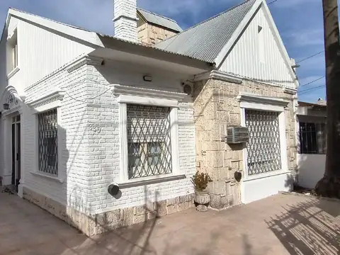 Casa en Venta en Juniors, Córdoba