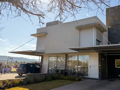 Casa en Venta en La Cuesta, La Calera