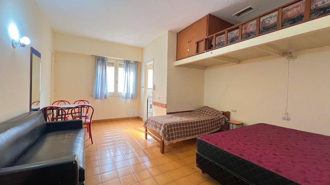 Venta dpto monoambiente zona Aldrey al frente