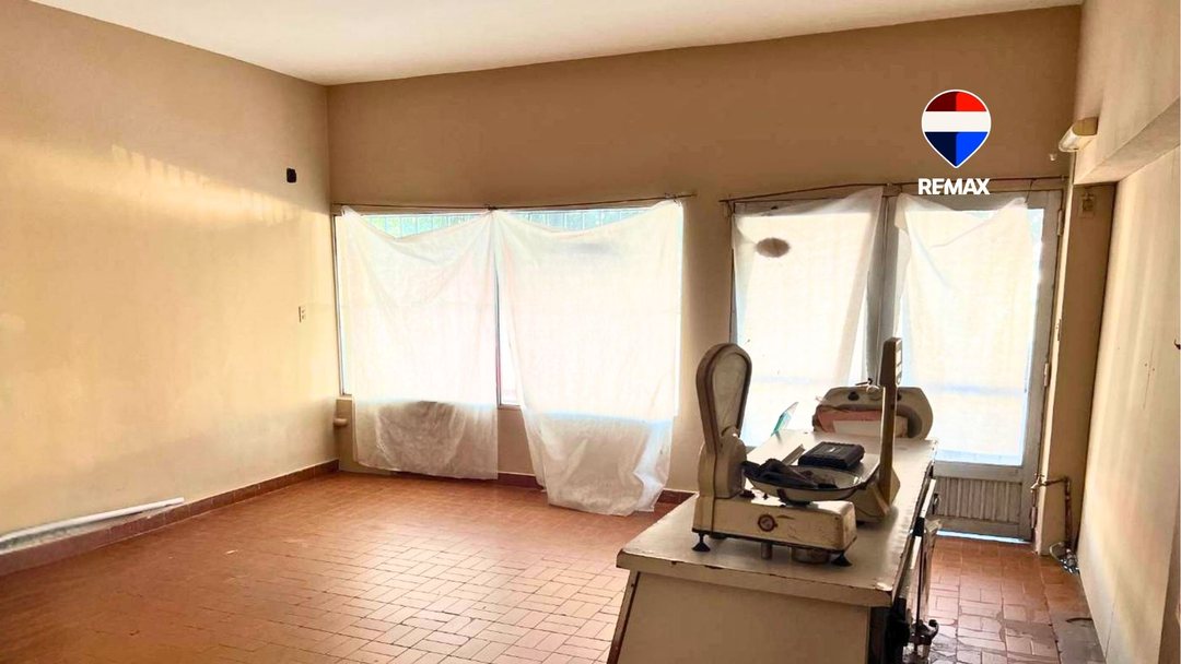 LOCAL COMERCIAL ALQULER CON DEPOSITO MACROCENTRO