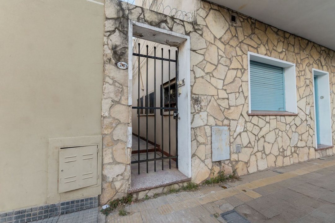 ALQUILER DE CASA INTERNA