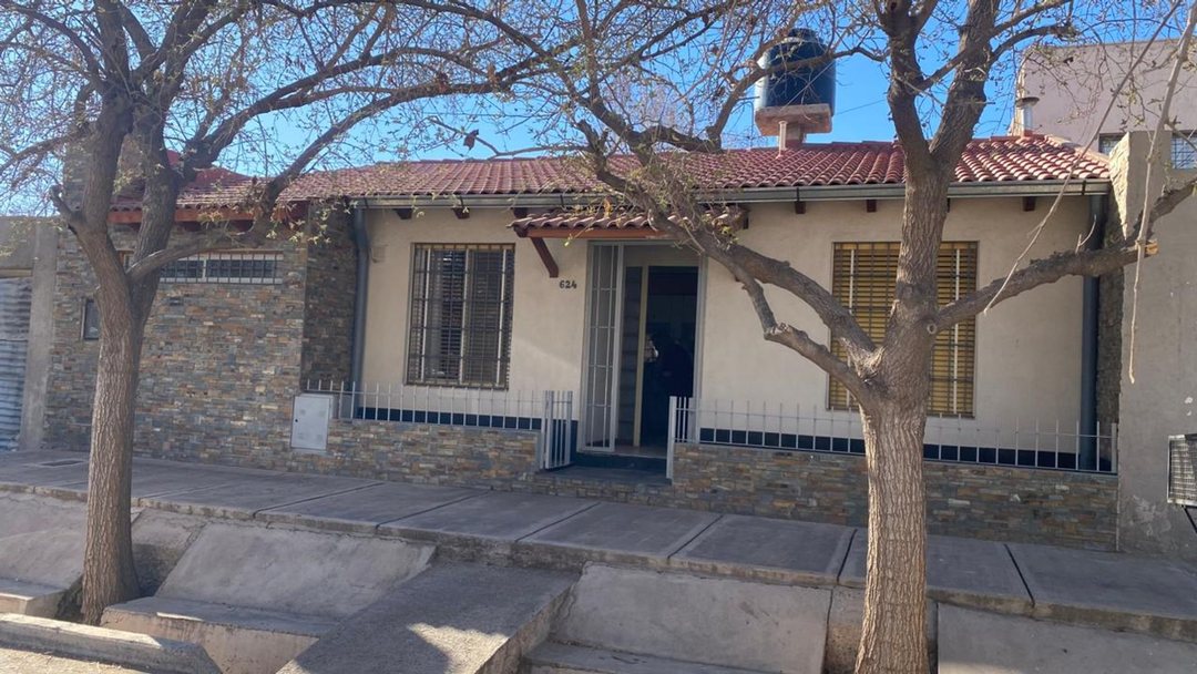 CASA EN VENTA 2 DORMITORIOS EN GUAYMALLEN