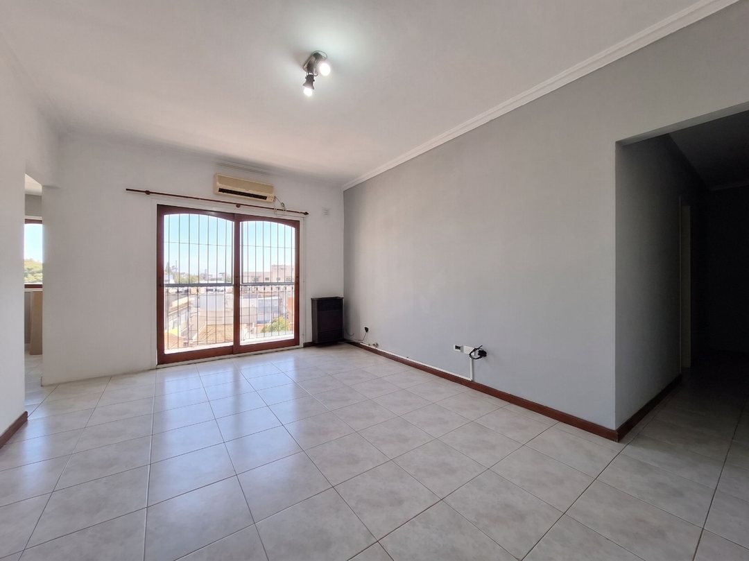 VENTA DPTO 3 AMB - BALCÓN - Lomas del Mirador -