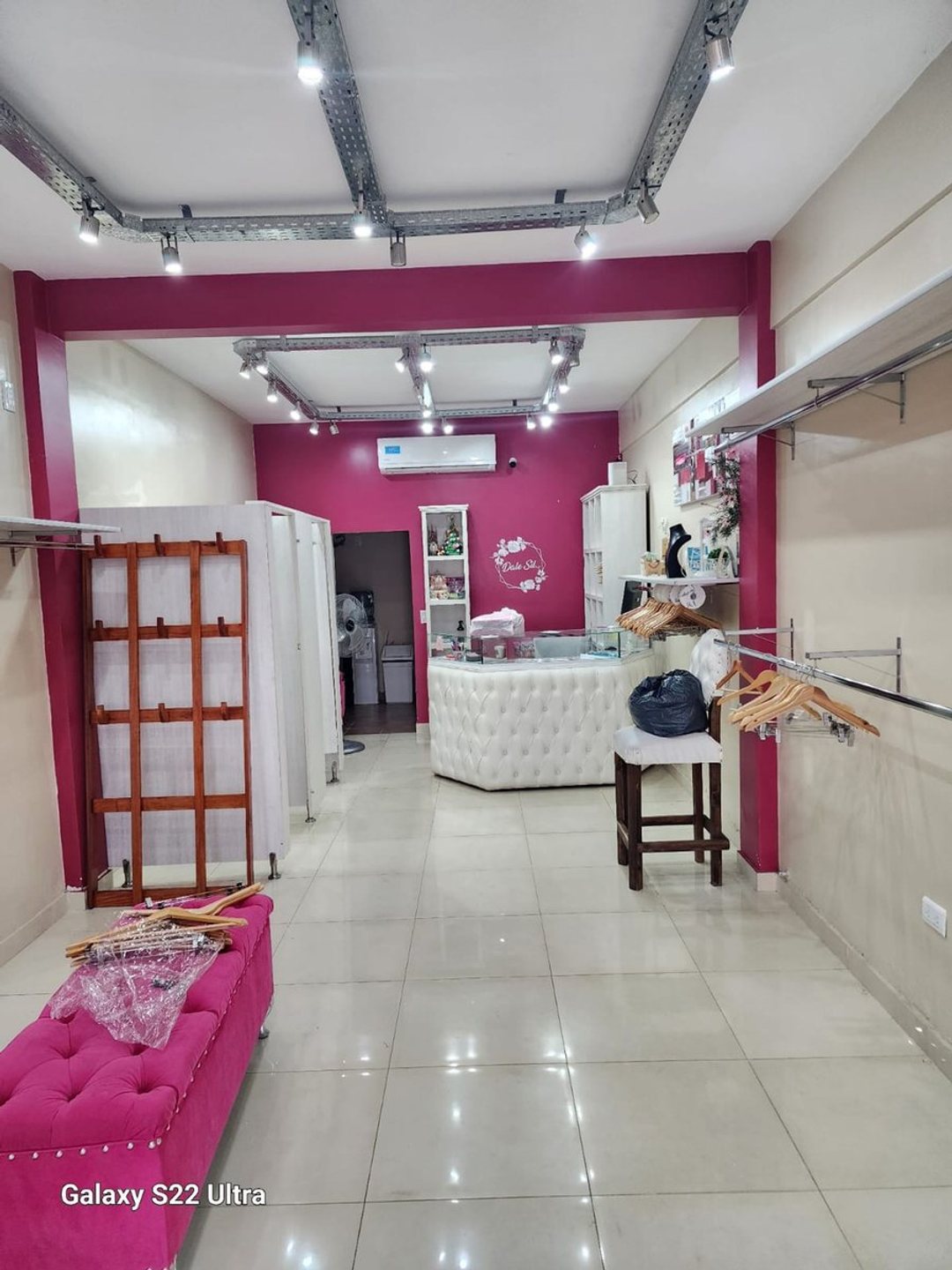 Venta lote con doble local ideal supermercado