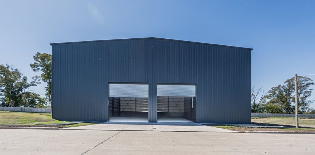 NAVE INDUSTRIAL AAA  EN VENTA MORENO A ESTRENAR