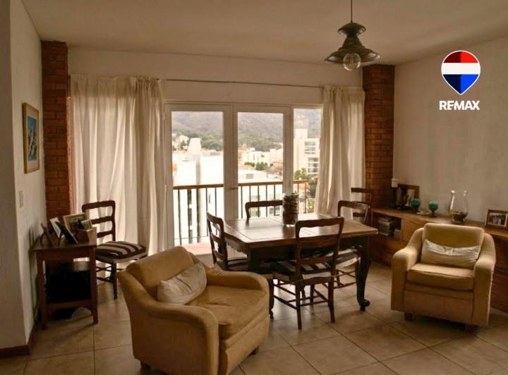 Departamento · 196m² · 8 Ambientes · 2 Cocheras