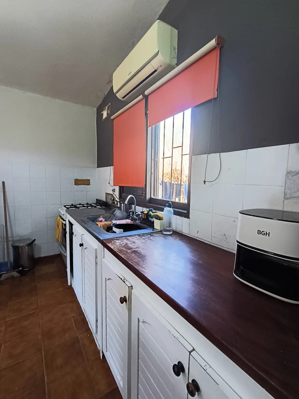 CASA  EN VENTA .APTA CREDITO , CON GAS NATURAL ,EN TANTI !!!!
