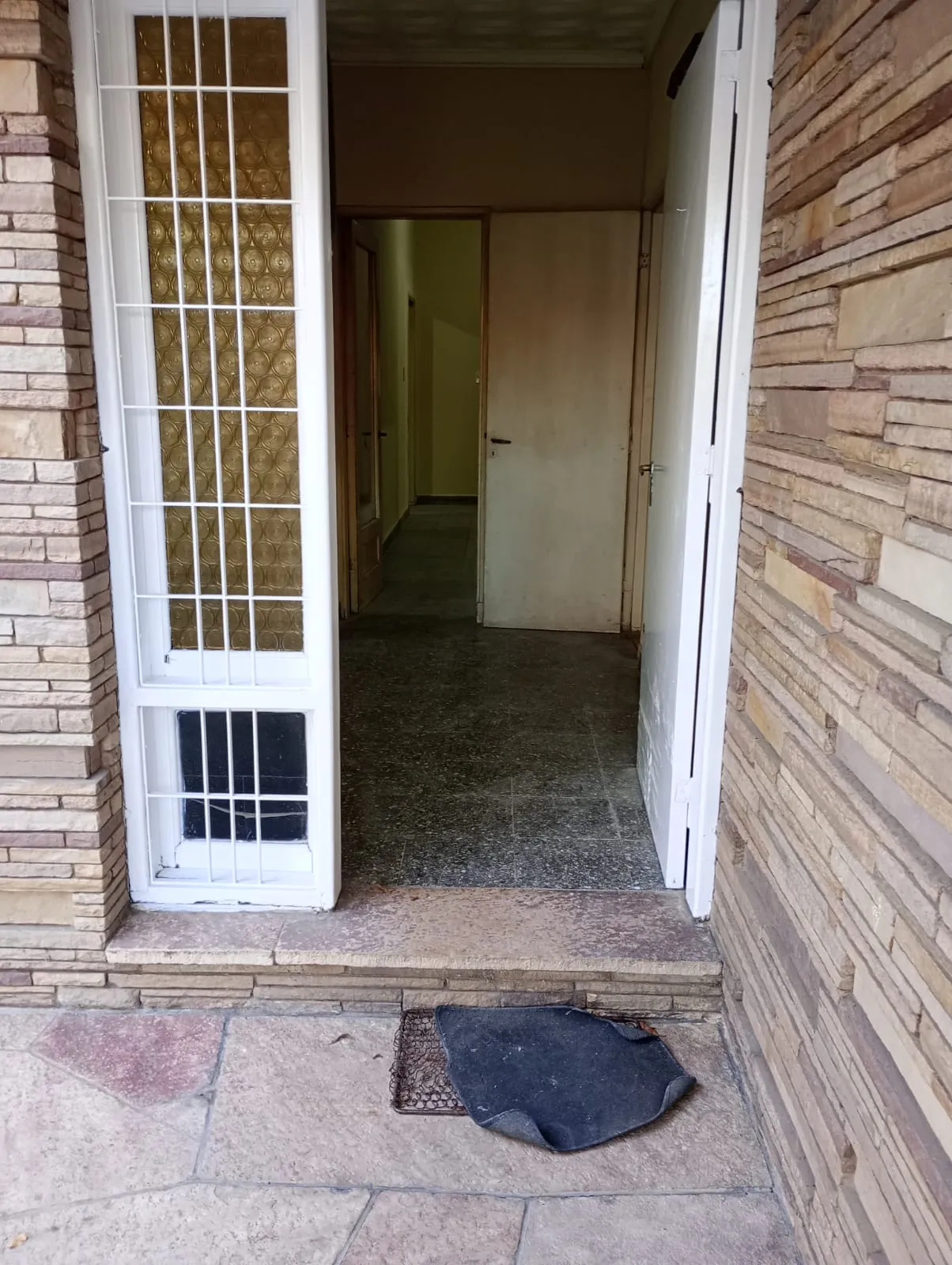 CASA 3 DORM. GARAGE. PATIO CON ASADOR. ALQUILER. ROSARIO DE SANTA FE 2500