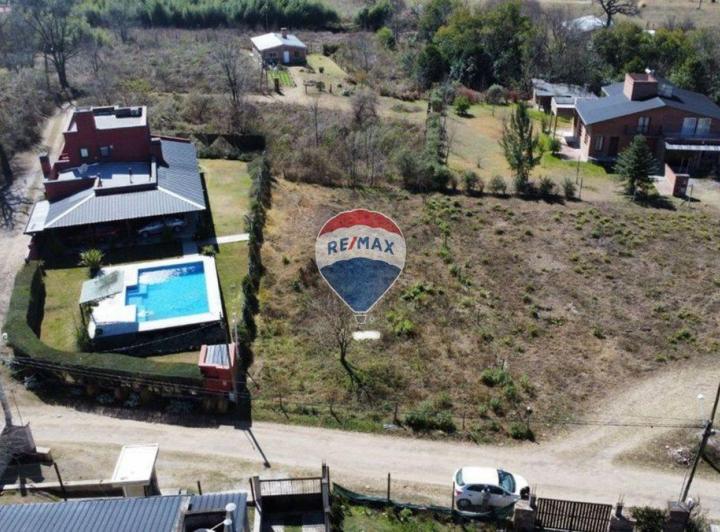 Terreno · 680m²