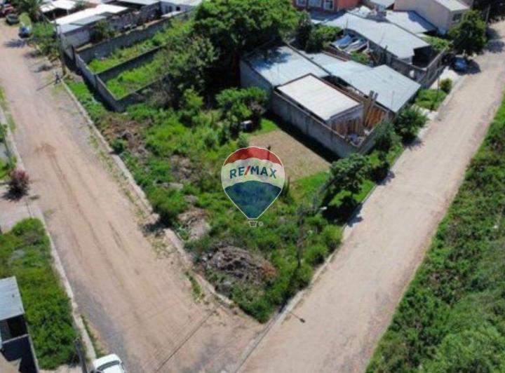 Terreno · 203m²