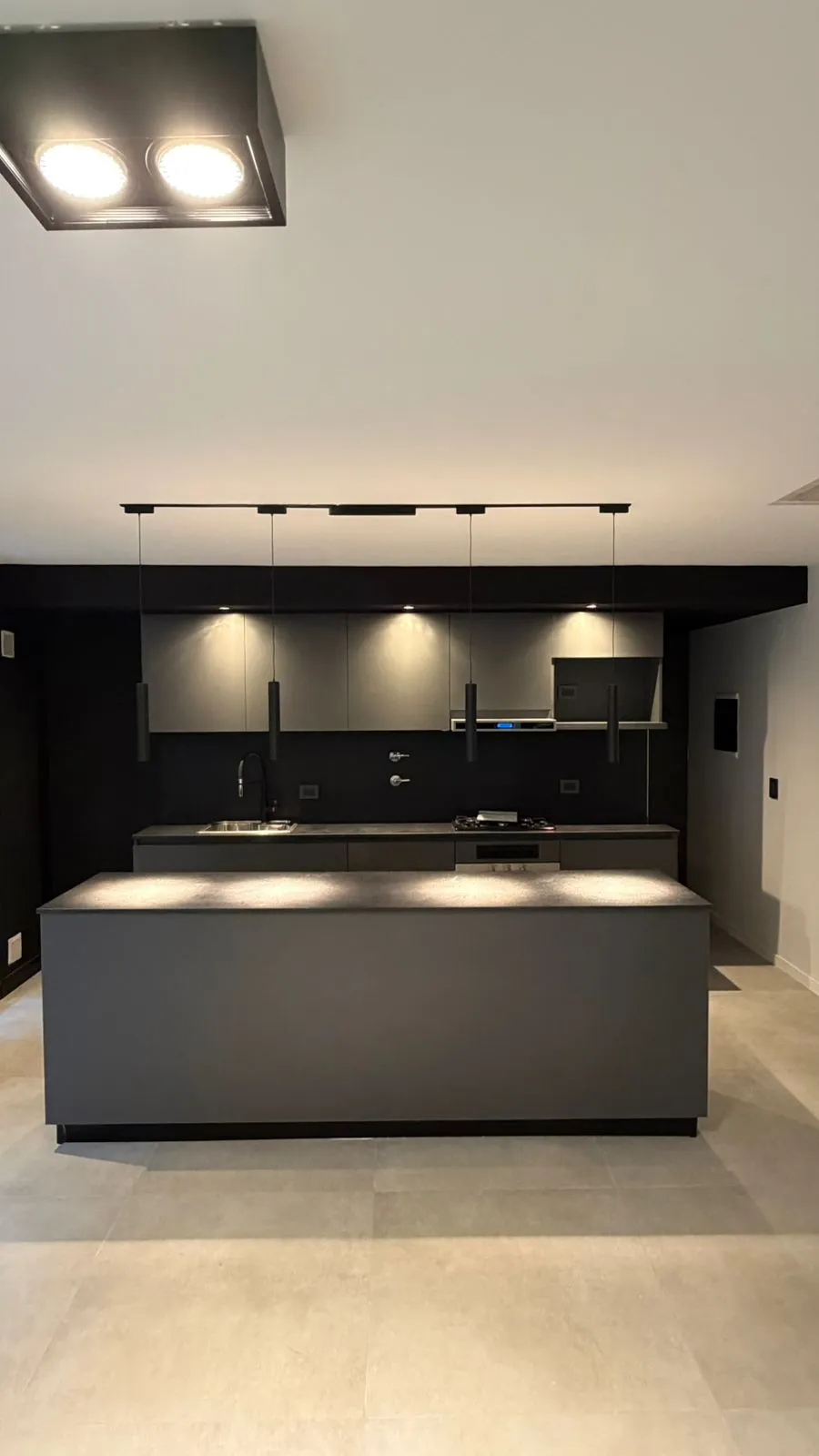 ALQUILER DUPLEX 3 DOMITORIOS EN BARRIO PRIVADO CHACRAS GREEN CON COCHERA, PATIO Y ASADOR