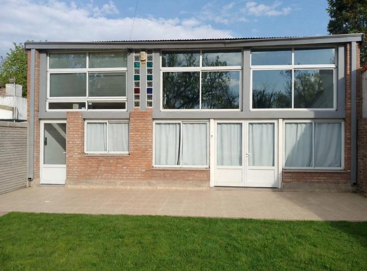 Local comercial · 160m² · 5 Cocheras