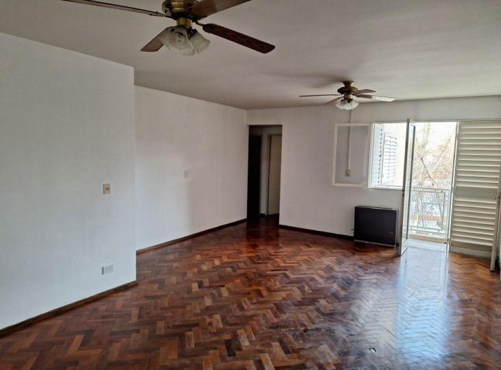 Departamento · 100m² · 5 Ambientes · 1 Cochera