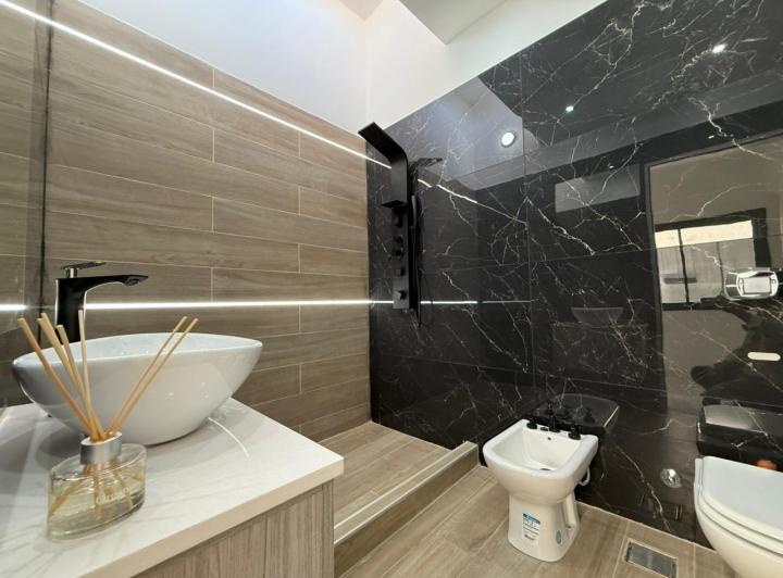 Casa · 175m² · 3 Dormitorios · 1 Cochera
