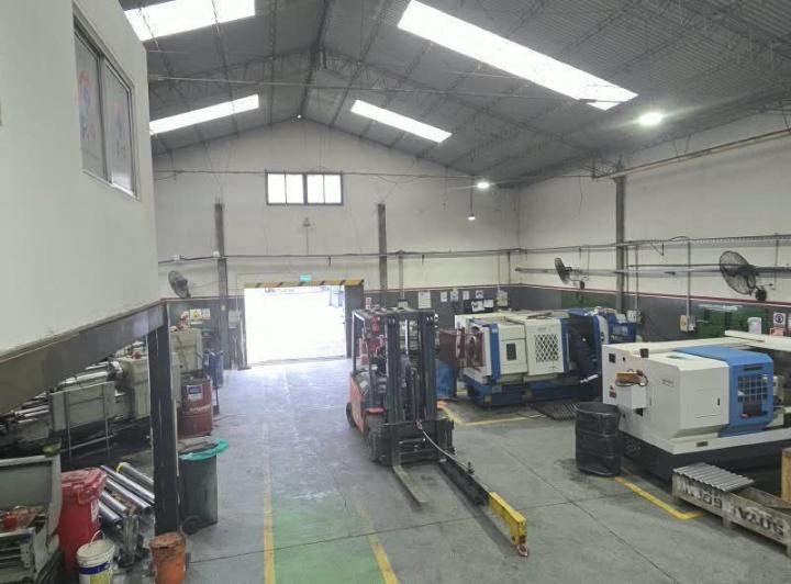 Bodega-Galpón · 300m²
