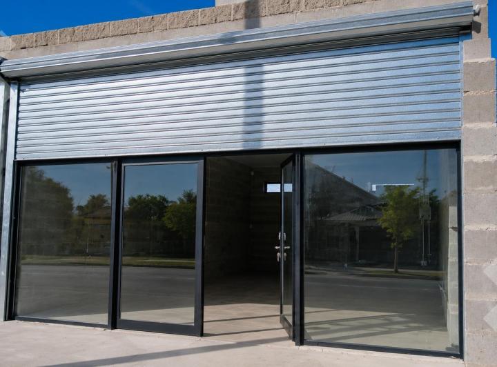 Local comercial · 77m² · 1 Ambiente