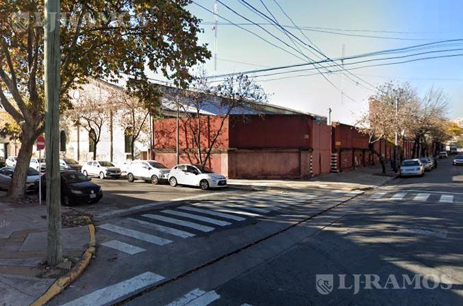 Terreno · 4898m²