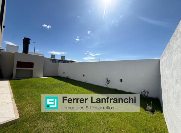 PH · 130m² · 7 Ambientes · 1 Cochera