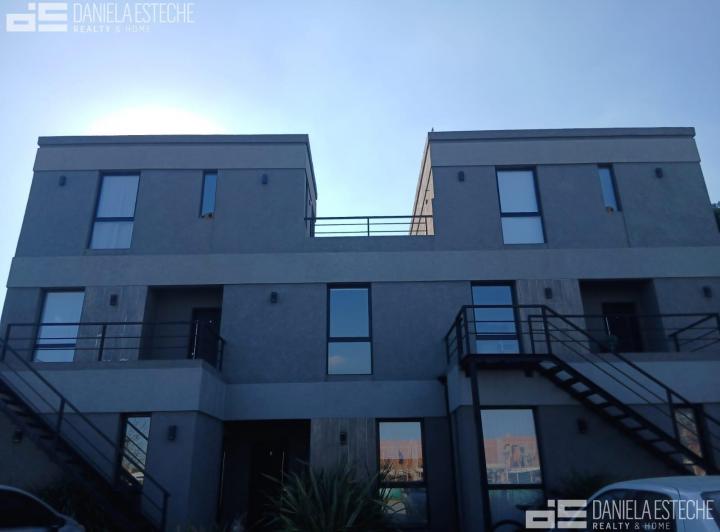 Departamento · 60m² · 4 Ambientes · 2 Cocheras
